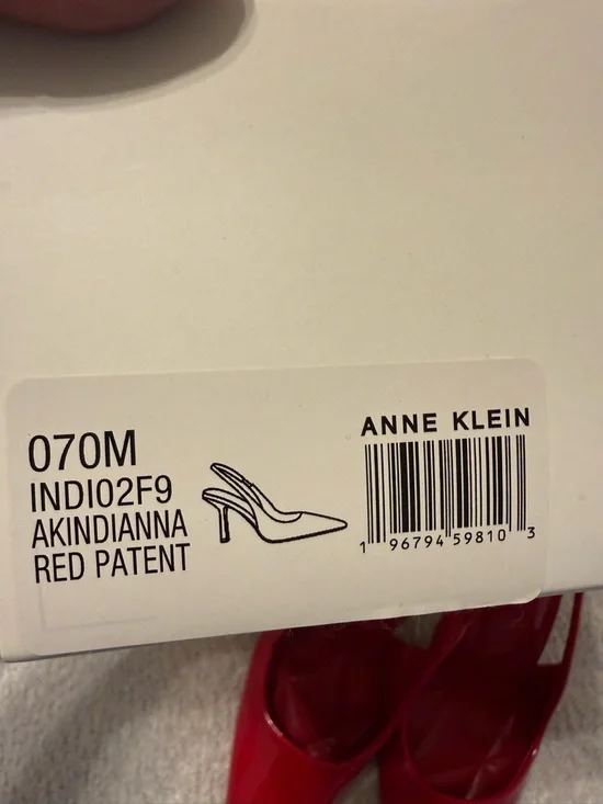 Anne Klein Bright Red Patent Slingback Pointed Pumps - Picture 4 of 4